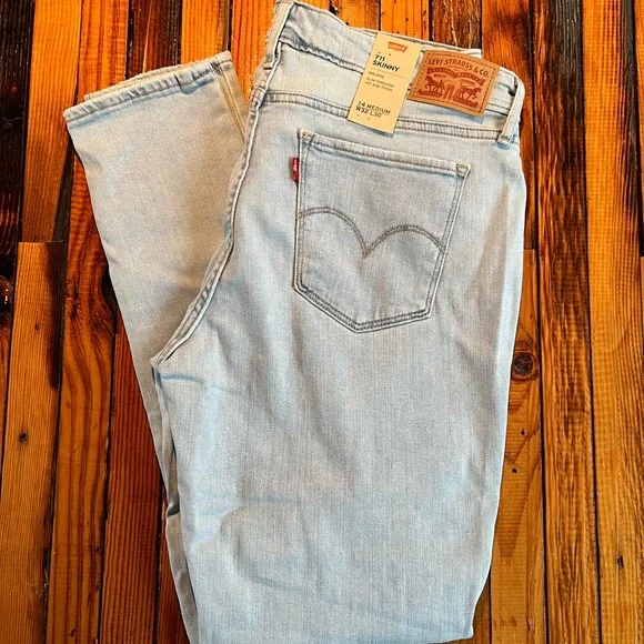 Levi’s 711 skinny jeans - Picture 3 of 6
